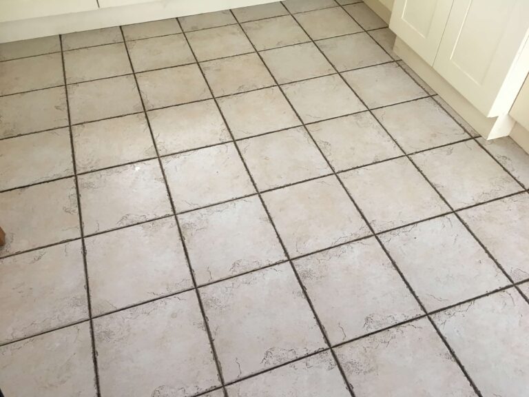 Ceramic-Tile-Grout-Before-Cleaning-Leatherhead-Kitchen-0183